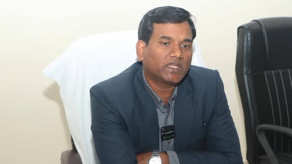 सूरजपुर : समग्र शिक्षा एवं पीएमश्री निर्माण कार्य की समीक्षा संपन्न, सीईओ ने लापरवाह एजेंसी को दी सख्त चेतावनी सूरजपुर : समग्र शिक्षा एवं पीएमश्री निर्माण कार्य की समीक्षा संपन्न, सीईओ ने लापरवाह एजेंसी को दी सख्त चेतावनी