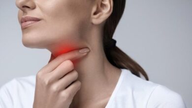 गले की सूजन और खराश से राहत दिलाएंगे ये असरदार आयुर्वेदिक नुस्खे