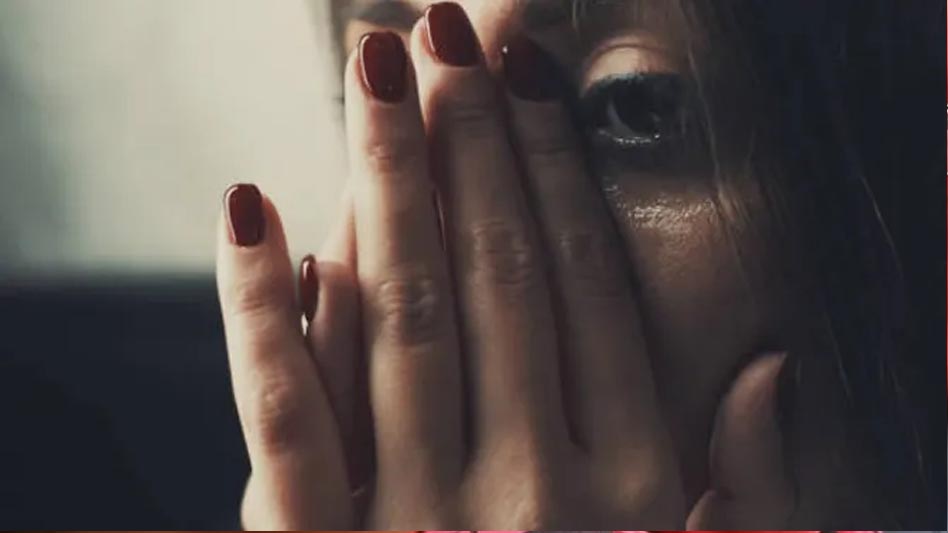 रिपोर्ट: दुनिया में 100 करोड़ से अधिक महिलाएं यौन हिंसा की शिकार, भारत के आंकड़े भी चौंकाने वाले रिपोर्ट: दुनिया में 100 करोड़ से अधिक महिलाएं यौन हिंसा की शिकार, भारत के आंकड़े भी चौंकाने वाले