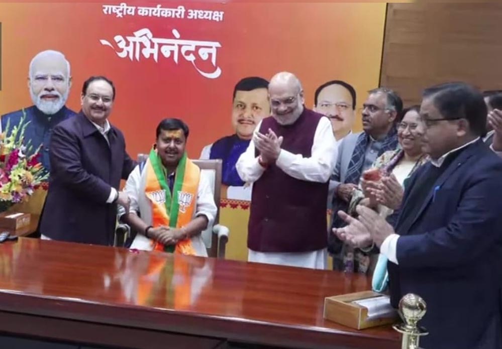 बीजेपी के नए कार्यकारी अध्यक्ष नितिन नबीन ने संभाला कार्यभार, जेपी नड्डा और अमित शाह की मौजूदगी में बीजेपी के नए कार्यकारी अध्यक्ष नितिन नबीन ने संभाला कार्यभार, जेपी नड्डा और अमित शाह की मौजूदगी में