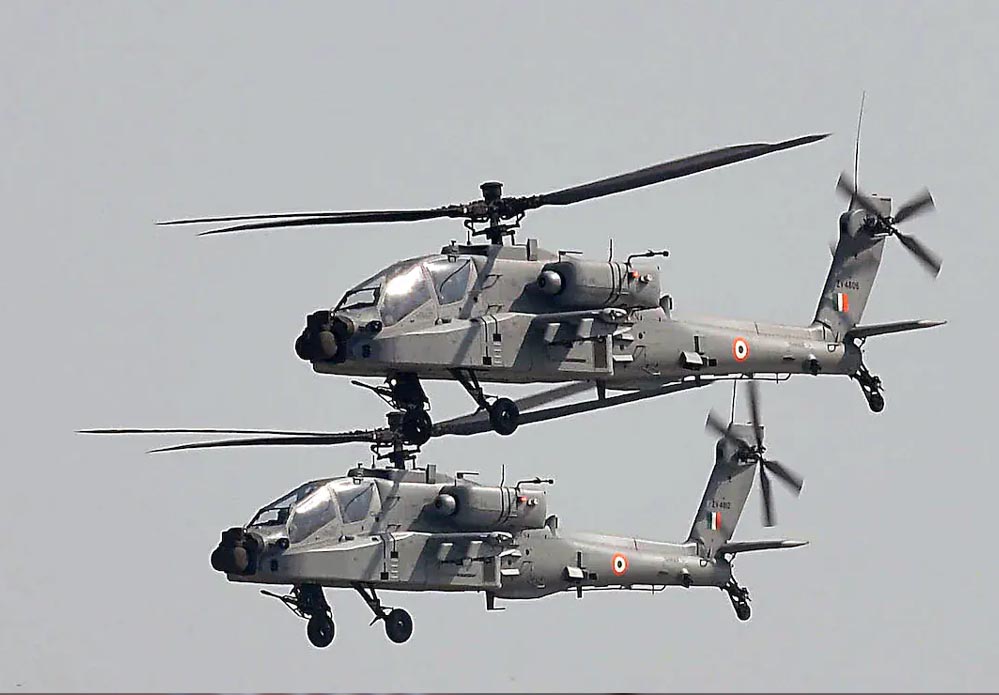 भारतीय सेना को मिलेगा अपाचे अटैक हेलीकॉप्टरों का अंतिम बैच, PAK बॉर्डर पर तैनाती से बढ़ेगी स्ट्राइक क्षमता