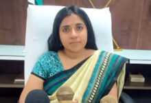 खरगोन कलेक्टर भव्या मित्तल ने 4 बाबुओं को राहत घोटाले में टर्मिनेट किया