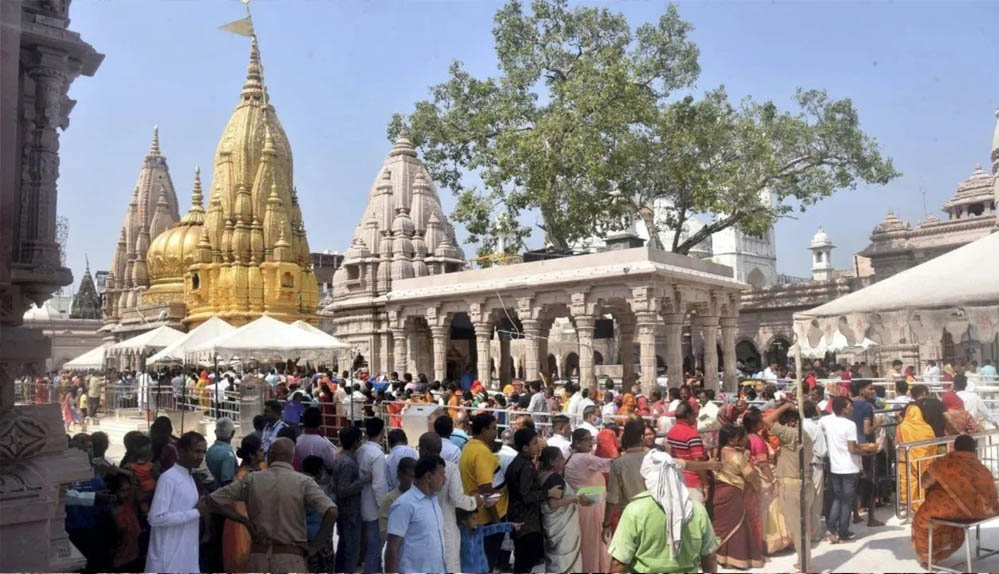 नववर्ष पर काशी विश्वनाथ मंदिर का बड़ा फैसला, VIP और स्पर्श दर्शन पर रोक