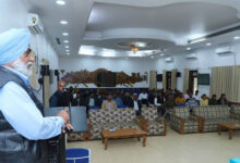 सड़क दुर्घटना रोकने के लिये यातायात रिफ्रेशर कोर्स