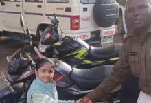 ‘अंकल, होमवर्क कैसे करूंगी…’ रोती हुई 3 साल की चेरी थाने पहुंची, पुलिस ने तुरंत लिया एक्शन