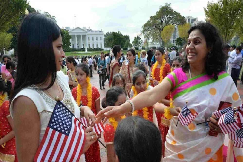 US पत्रकार के विवादित बयान से मचा हंगामा: 2026 में भारतीयों पर हमलों की आशंका जताई