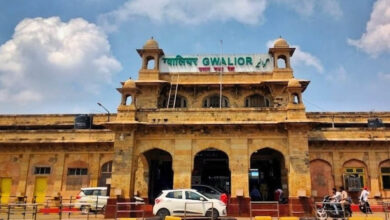 ग्वालियर रेलवे स्टेशन पर 33 सीसीटीवी कैमरे बंद, 65 हजार यात्री रोज आते हैं, सुरक्षा पर सवाल ग्वालियर रेलवे स्टेशन पर 33 सीसीटीवी कैमरे बंद, 65 हजार यात्री रोज आते हैं, सुरक्षा पर सवाल