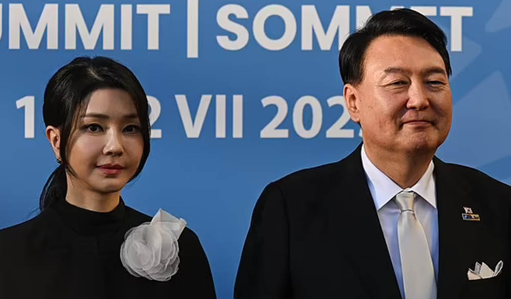 1.79 करोड़ रुपये की घूस! पूर्व राष्ट्रपति की पत्नी किम केओन-ही पर भ्रष्टाचार के गंभीर आरोप, 15 साल की सजा की मांग