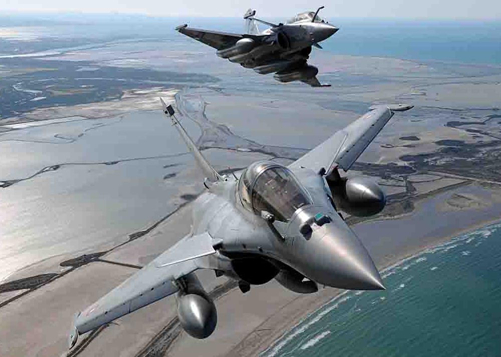 राफेल और Su-57 की जोड़ी से बढ़ेगी इंडियन एयरफोर्स की ताकत, रूस से फाइटर जेट पर डील संभव