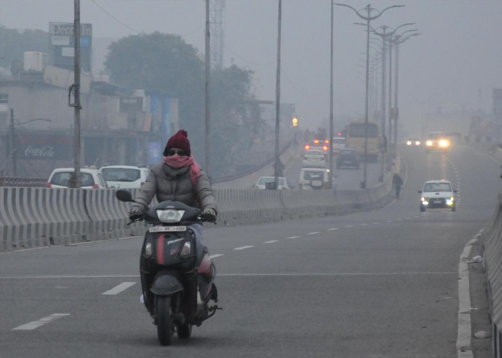 MP में कोल्ड वेव का कहर, बर्फीली हवाओं से बढ़ी कंपकंपी, कई जिलों में शीतलहर का अलर्ट