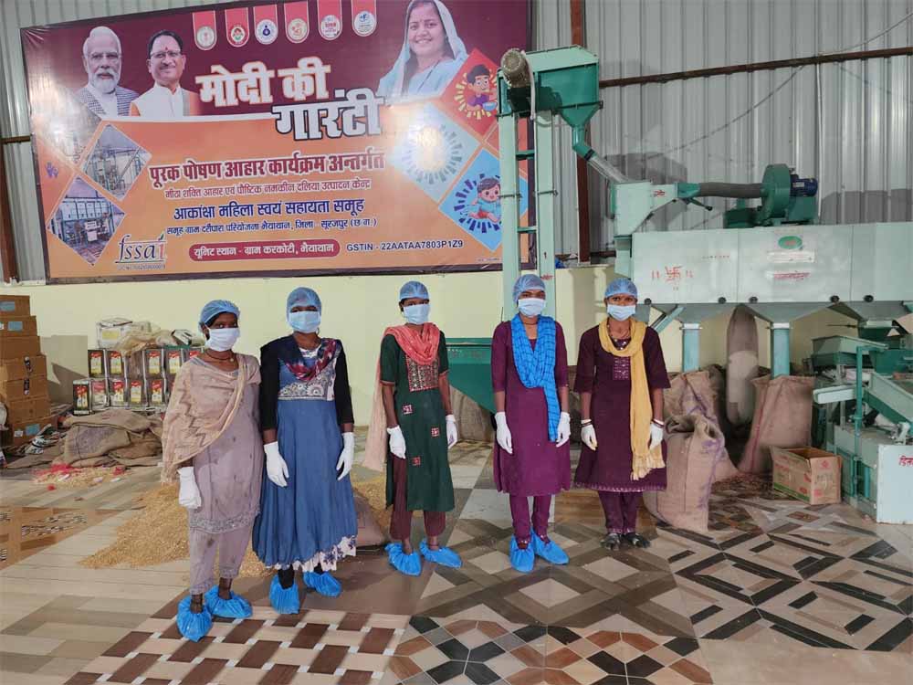 आकांक्षा महिला स्वयं सहायता समूह द्वारा स्थापित पोषण आहार निर्माण से यूनिट मिला रोजगार  का अवसर