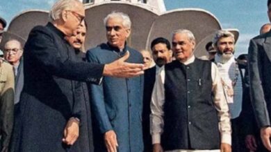 जयंती विशेष: मीनार-ए-पाकिस्तान से शांति का संदेश, जब अटल बिहारी वाजपेयी ने पाक आवाम से दिल से बात की जयंती विशेष: मीनार-ए-पाकिस्तान से शांति का संदेश, जब अटल बिहारी वाजपेयी ने पाक आवाम से दिल से बात की