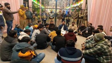 क्रिसमस के दिन चर्च के बाहर बजरंग दल का हनुमान चालीसा पाठ, ‘जय श्रीराम’ और ‘हर हर महादेव’ के नारे