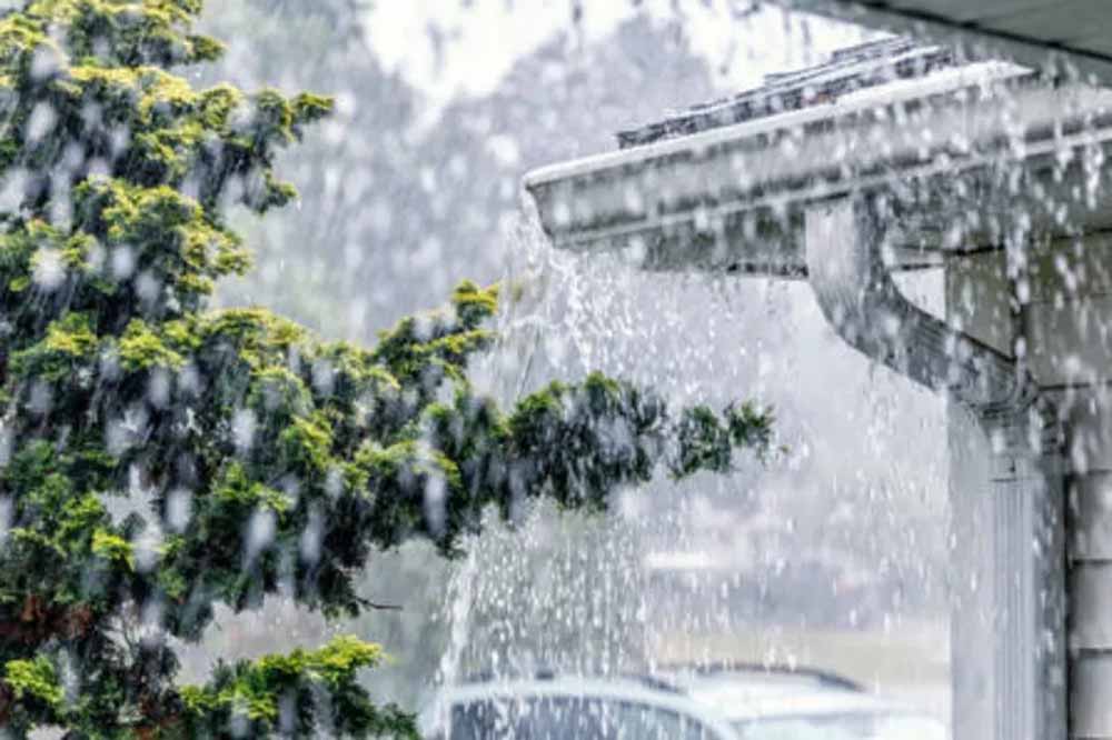 मौसम का बड़ा उलटफेर: अगले 48 घंटे आफ़त बनकर बरसेंगे बादल, कई राज्यों में भारी बारिश का अलर्ट