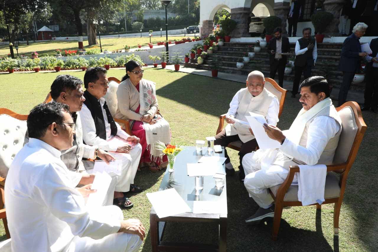 मुख्यमंत्री डॉ. यादव का बैतूल में मेडिकल कॉलेज स्थापना के लिए विधायकगण ने माना आभार मुख्यमंत्री डॉ. यादव का बैतूल में मेडिकल कॉलेज स्थापना के लिए विधायकगण ने माना आभार