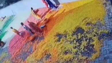 जबलपुर में फूड फैक्ट्री का गंदा सच उजागर, पैरों से कुचलकर फ्राइज मिलाते मिले कर्मचारी