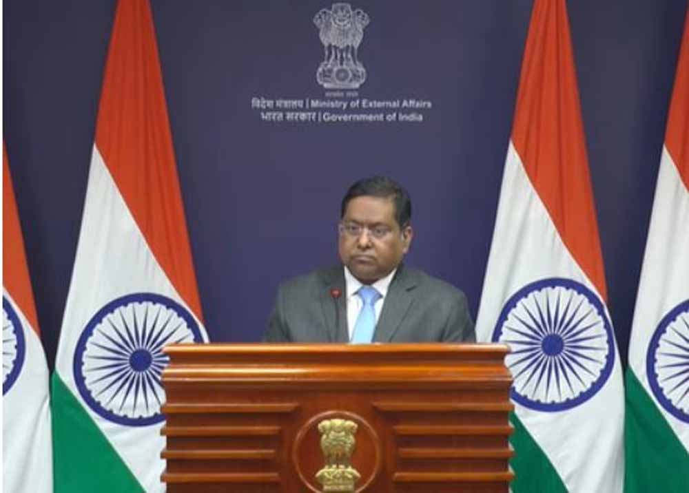 बांग्लादेश में अल्पसंख्यकों पर बढ़ती हिंसा पर भारत की कड़ी चिंता, कहा– हालात बेहद गंभीर