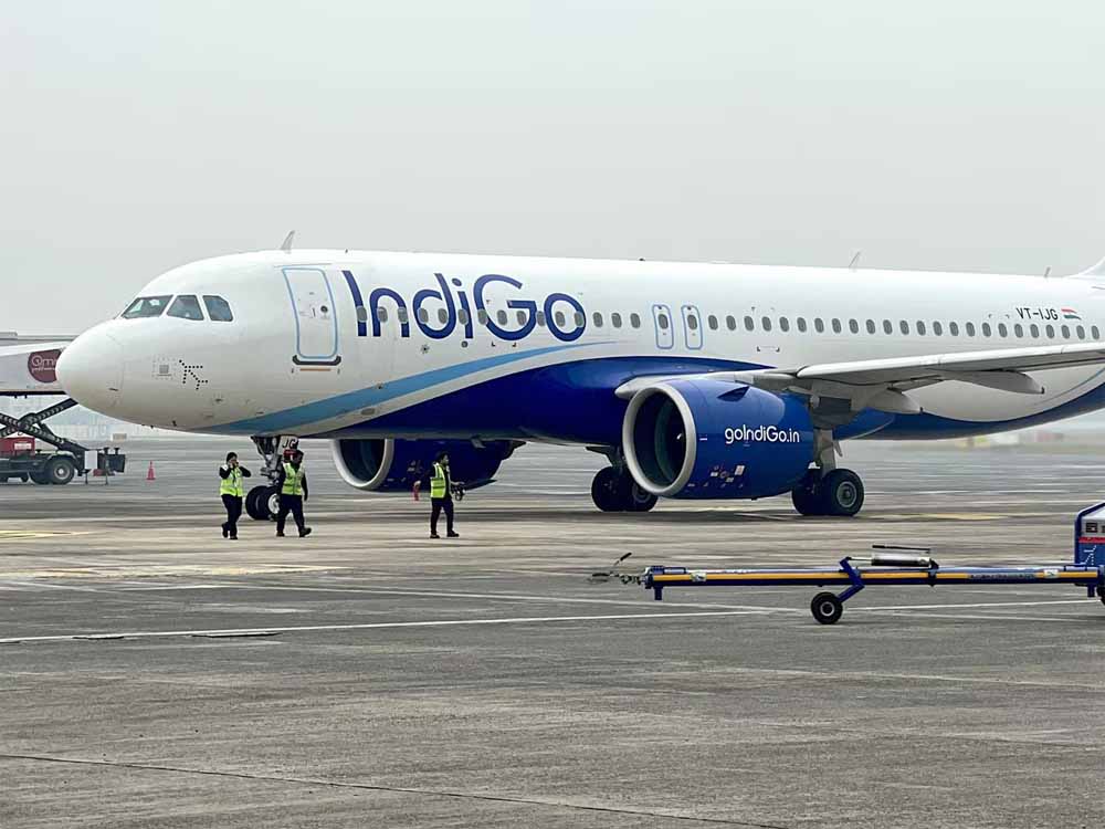 DGCA ने बदला पायलटों की छुट्टी का नियम, इंडिगो समेत एयरलाइनों को बड़ी राहत