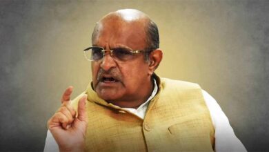 कुलदीप सेंगर की बेटी को पीड़िता पर बयान देने से दूर रहना चाहिए : केसी त्यागी