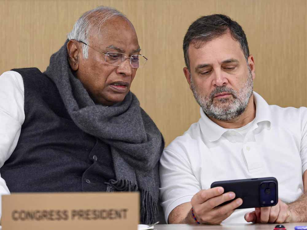 मोदी सरकार पर बड़ा हमला: CWC बैठक में मल्लिकार्जुन खरगे ने खोले कांग्रेस के सियासी पत्ते