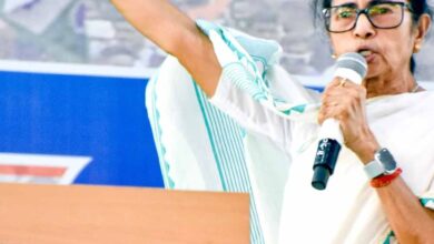 ‘बंकिम दा’ विवाद पर ममता का प्रहार: बोलीं— बीजेपी हमारी भाषा और विरासत मिटाना चाहती है