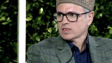 पिता को EVM पर शक, बेटे को भरोसा: उमर अब्दुल्ला बोले— मैं गड़बड़ी नहीं मानता