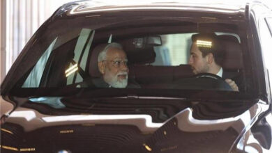 भारत–जॉर्डन दोस्ती का खास पल: युवराज अल हुसैन ने खुद ड्राइव कर पीएम मोदी को म्यूज़ियम तक पहुंचाया, वीडियो वायरल भारत–जॉर्डन दोस्ती का खास पल: युवराज अल हुसैन ने खुद ड्राइव कर पीएम मोदी को म्यूज़ियम तक पहुंचाया, वीडियो वायरल