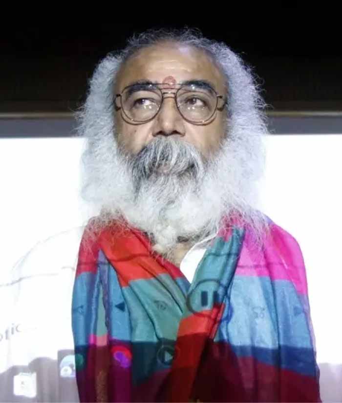 राहुल–अखिलेश पर आचार्य प्रमोद कृष्णम का तीखा हमला, बोले— विपक्ष भारत को बांग्लादेश बनाना चाहता है