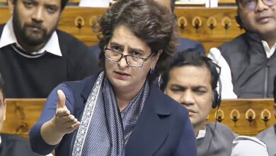 महात्मा गांधी मेरे परिवार के नहीं थे, नाम बदलने की सनक ठीक नहीं— जी राम जी योजना पर प्रियंका का तीखा प्रहार