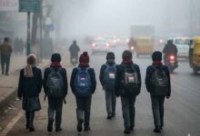 यूपी में शीतलहर का प्रचंड प्रकोप, घने कोहरे के चलते कई जिलों में स्कूल बंद