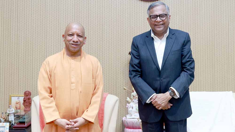 सीएम योगी और टाटा समूह के चेयरपर्सन के बीच हुई बैठक, यूपी में एआई सिटी और सेंटर ऑफ एक्सीलेंस बनाने का प्रस्ताव