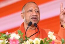 युवा सहकार सम्मेलन:  मुख्यमंत्री ने डीएम वाराणसी व महराजगंज को किया सम्मानित