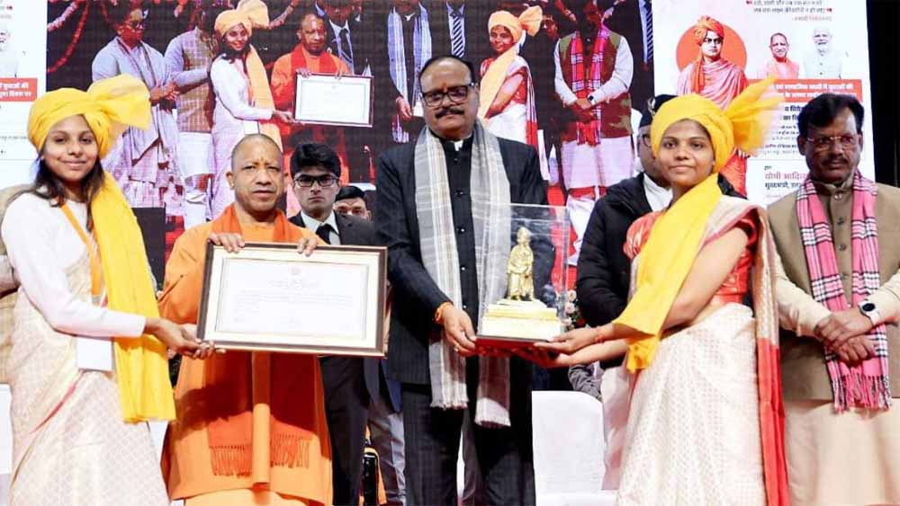 स्वामी जी ने कहा था…”चरित्र जेंटलमैन बनाता है”: पाठक