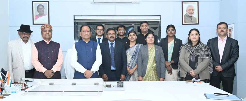 मुख्यमंत्री से भारतीय वन सेवा 2024 बैच के प्रशिक्षु अधिकारियों ने की मुलाकात