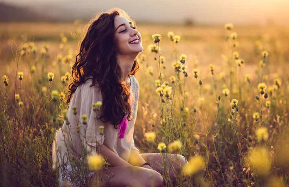 निगेटिव लोगों से दूर, पॉजिटिव बने रहने के 5 असरदार तरीके निगेटिव लोगों से दूर, पॉजिटिव बने रहने के 5 असरदार तरीके