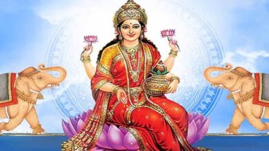 सावधान! इन मूर्तियों से रूठ सकती हैं मां लक्ष्मी सावधान! इन मूर्तियों से रूठ सकती हैं मां लक्ष्मी