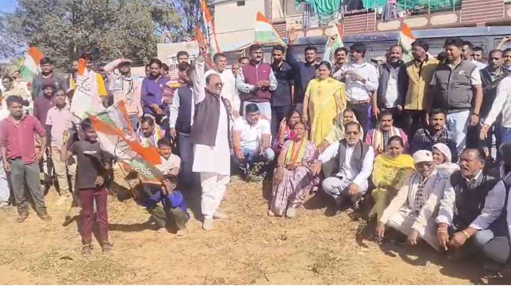 रेल रोको आंदोलन: हर्री स्टेशन पर ट्रेनों के स्टॉपेज की मांग, ठहराव बंद होने से लोग परेशान