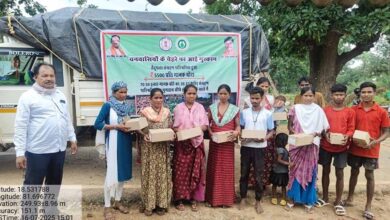 तेंदूपत्ता संग्राहकों में खुशियों की लहर, छत्तीसगढ़ सरकार ने फिर शुरू की चरणपादुका योजना, 12.40 लाख वनवासियों को मिला लाभ