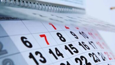 घर में कैलेंडर लगाने की सही दिशा कौन-सी? वास्तु के 5 नियम जो बदल सकते हैं किस्मत