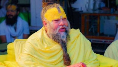 फोन चलाने की इन 4 आदतों से बचें, प्रेमानंद जी महाराज ने बताए बड़े नुकसान