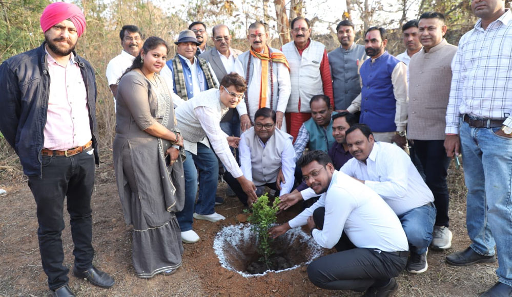 निगम अध्यक्ष चंद्रहास चंद्राकर के जन्मदिन पर बधाई देने वालों का लगा ताता निगम अध्यक्ष चंद्रहास चंद्राकर के जन्मदिन पर बधाई देने वालों का लगा ताता