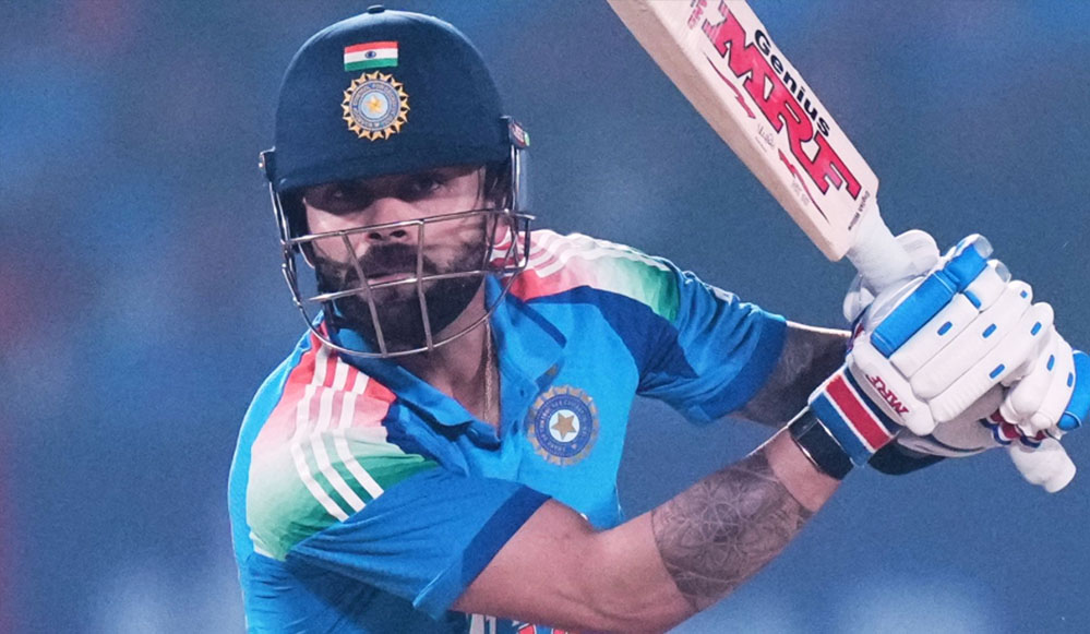 कोहली ने 1 रन बनाते ही तोड़ा सचिन का रिकॉर्ड, पोंटिंग और रूट के क्लब में की एंट्री कोहली ने 1 रन बनाते ही तोड़ा सचिन का रिकॉर्ड, पोंटिंग और रूट के क्लब में की एंट्री