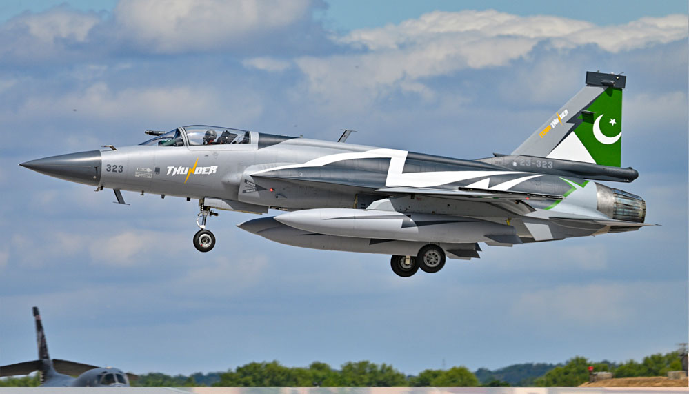 भारत द्वारा मारा गया JF-17, अब पाकिस्तान ने इंडोनेशिया से किया डील, ठिकाने लगा रहा है विमान