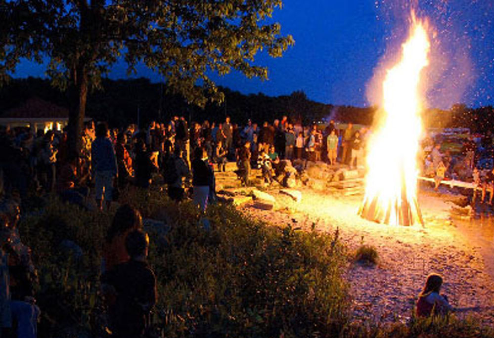 मनाली के 9 गांवों में देव आदेश से 42 दिन तक पाबंदी, टीवी, मोबाइल, पूजा और खेती पर रोक