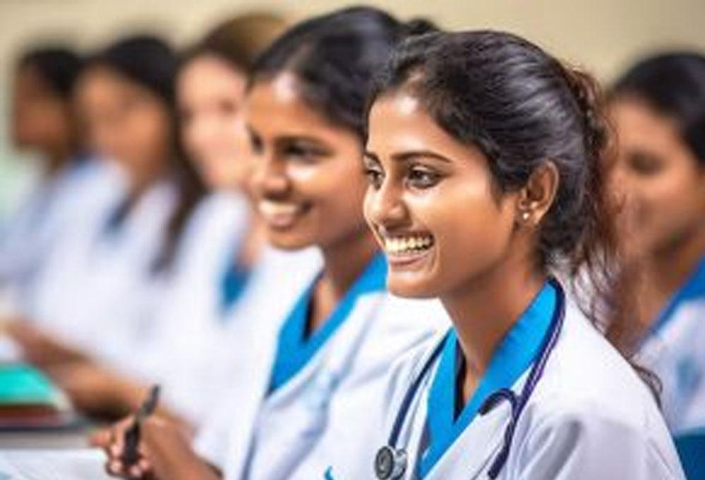 अब हाईटेक प्राचार्य तैयार करेंगे भविष्य की नर्सें, एमपी के सरकारी नर्सिंग कॉलेजों में होगी प्रैक्टिकल आधारित पढ़ाई