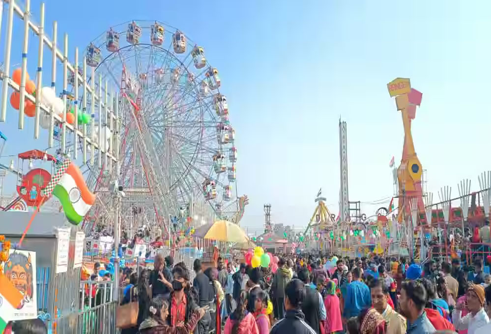 ग्वालियर मेले में गाड़ियों की डिलीवरी रुकी, आरटीओ छूट के नोटिफिकेशन से रुकी 1000 गाड़ियों की डिलीवरी