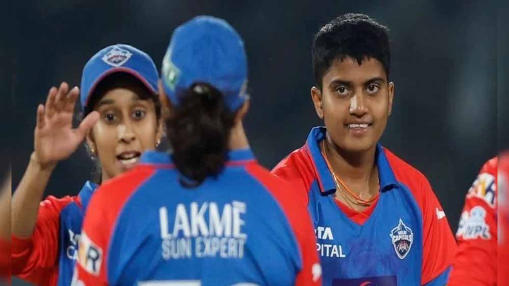 दिल्ली ने आरसीबी को 7 विकेट से हराया, अंक तालिका में बड़ा उलटफेर