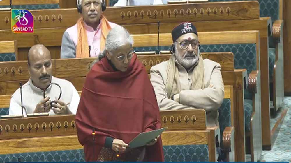 बजट सत्र 2026: वित्त मंत्री निर्मला सीतारमण ने लोकसभा में पेश किया आर्थिक सर्वे 2025-26