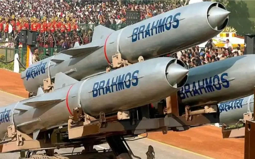 ब्रह्मोस से तेज रफ्तार, चीनी मिसाइल DF-12 का बड़ा भाई, ब्रह्मास्‍त्र K-4 पाकिस्‍तान जैसे दुश्‍मनों के लिए खतरा