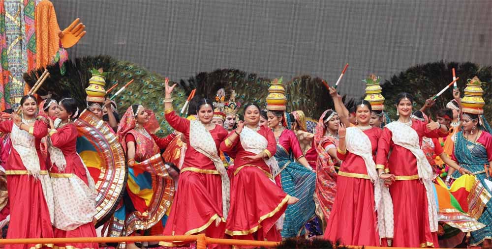 यूपी दिवस समारोह का रंगारंग समापन